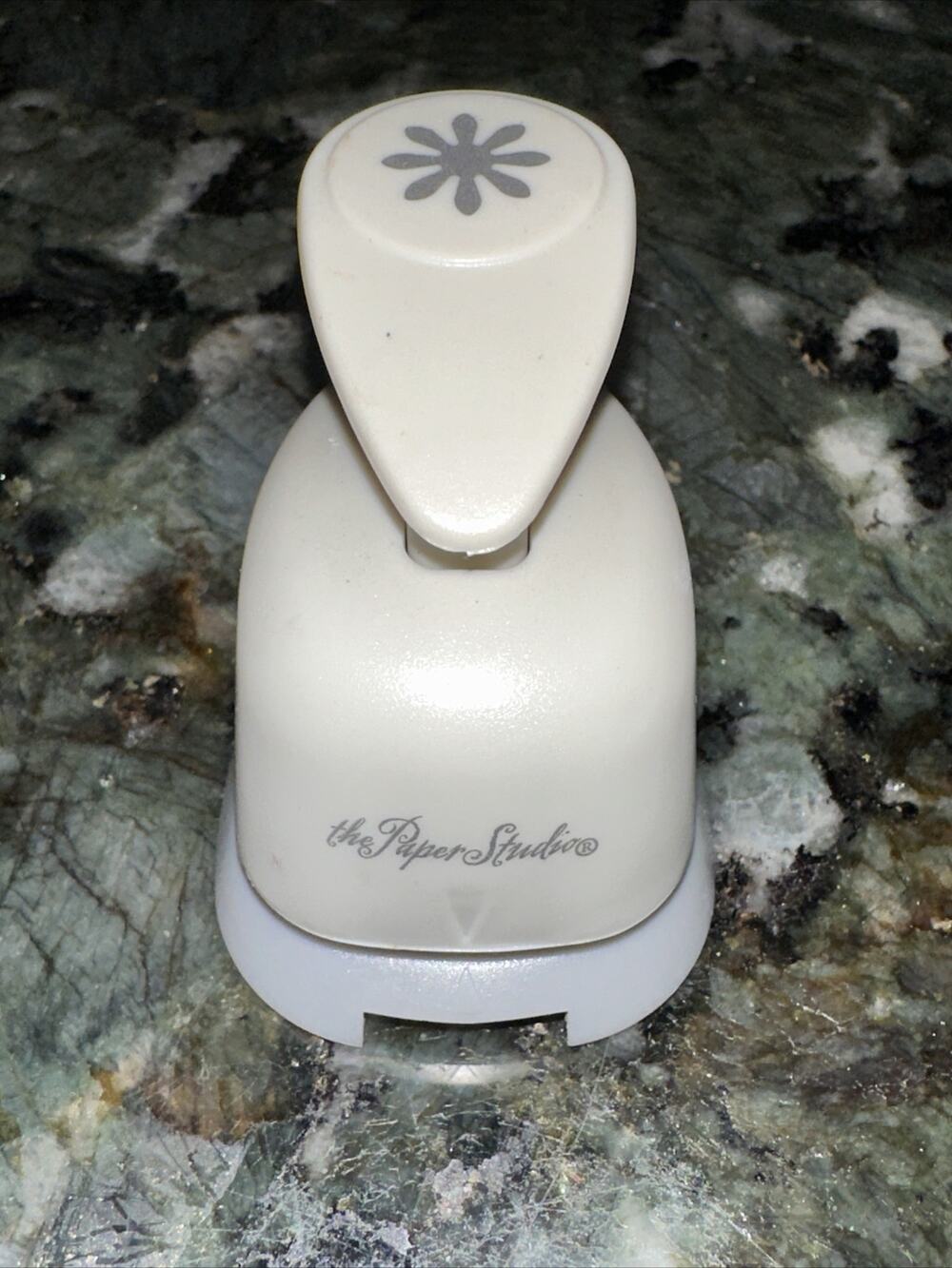The Paper Studio .5” Daisy Flower Floral Hole Punch Craft Scrapbooking Tool